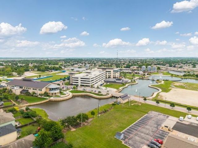 536 W Metcalfe ST, Hutto, TX 78634