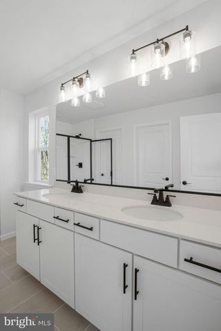 135 CATALPA DR, North East, MD 21901