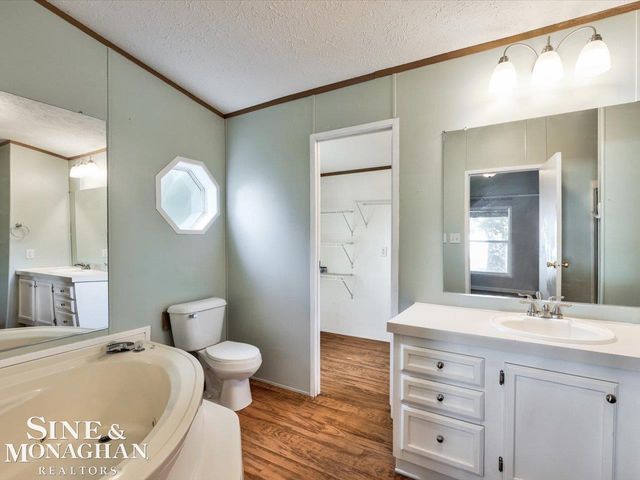 127 Hidden Springs Street, Fort Gratiot, MI 48059
