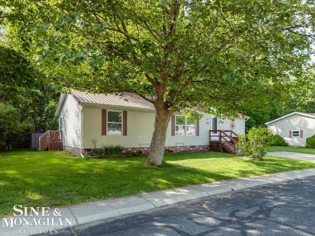 127 Hidden Springs Street, Fort Gratiot, MI 48059