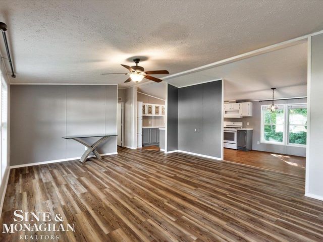 127 Hidden Springs Street, Fort Gratiot, MI 48059