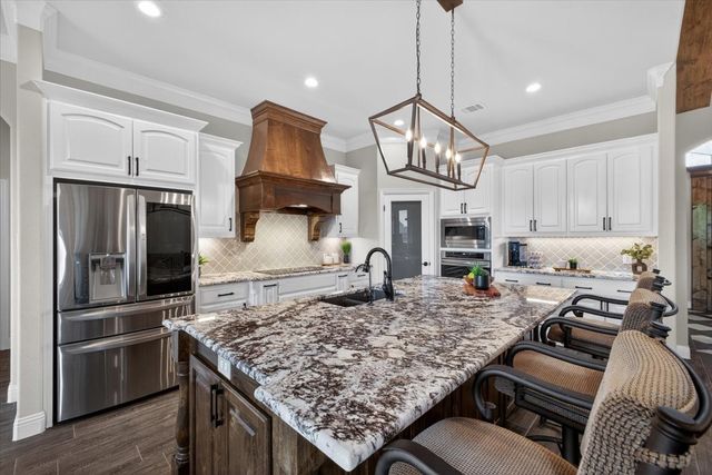 455 Christian Way, Azle, TX 76020