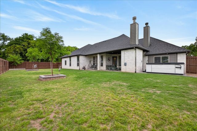 455 Christian Way, Azle, TX 76020