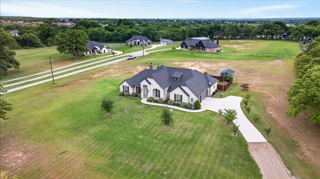455 Christian Way, Azle, TX 76020