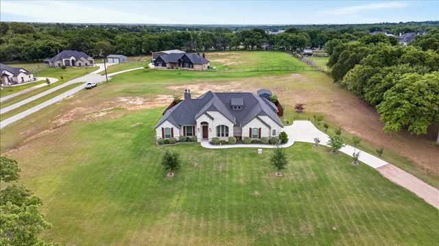 455 Christian Way, Azle, TX 76020