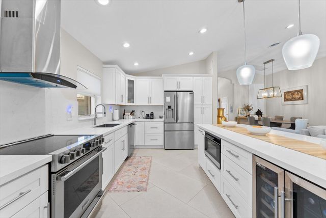 6854 Rienzo Street, Lake Worth, FL 33467