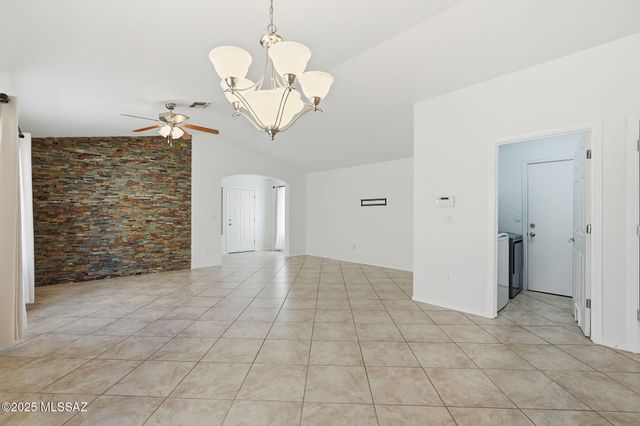 512 W Camino Tunera, Sahuarita, AZ 85629