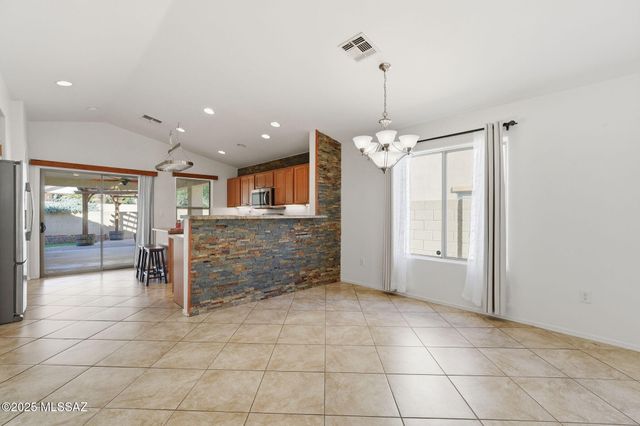 512 W Camino Tunera, Sahuarita, AZ 85629