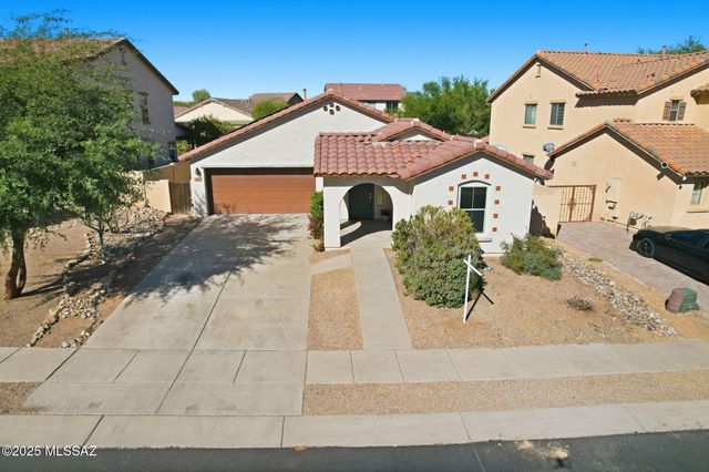 512 W Camino Tunera, Sahuarita, AZ 85629