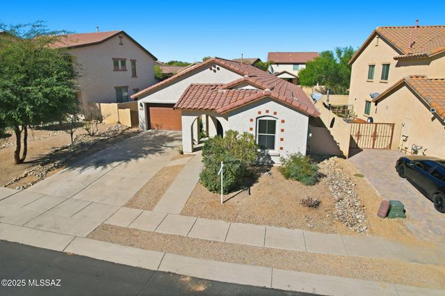 512 W Camino Tunera, Sahuarita, AZ 85629