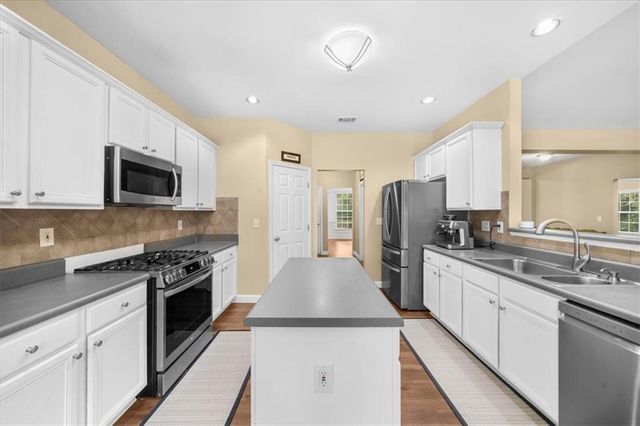 3467 Seneca Farm Drive, Buford, GA 30519