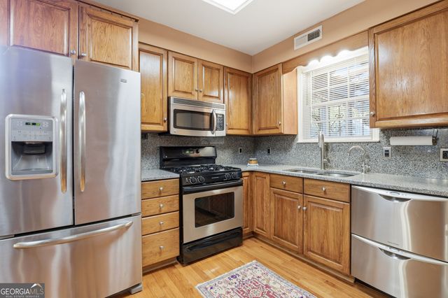 1333 E 52nd Street, Savannah, GA 31404