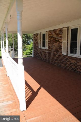 7087 LAKEVIEW DR, Warrenton, VA 20187