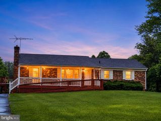 7087 LAKEVIEW DR, Warrenton, VA 20187