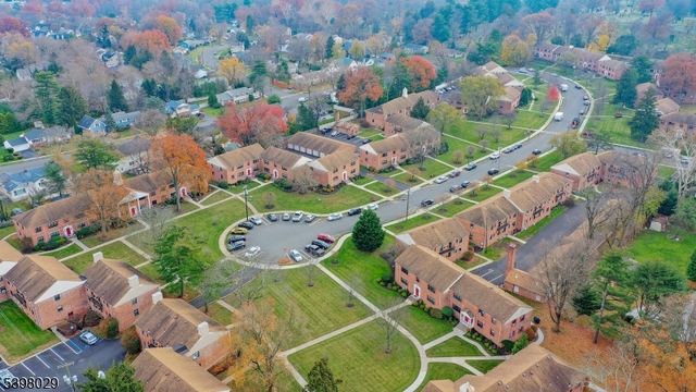 52 Sandra Circle 2B, Westfield Town, NJ 07090