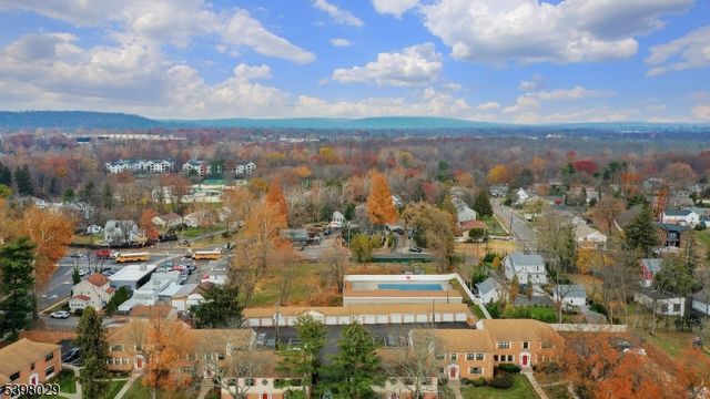 52 Sandra Circle 2B, Westfield Town, NJ 07090