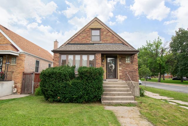 4538 W Wellington Avenue, Chicago, IL 60641
