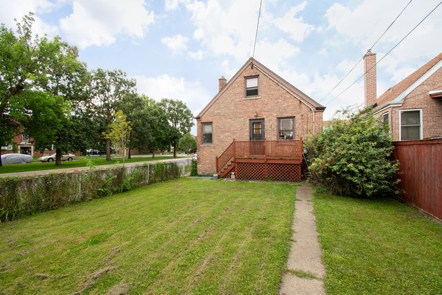 4538 W Wellington Avenue, Chicago, IL 60641