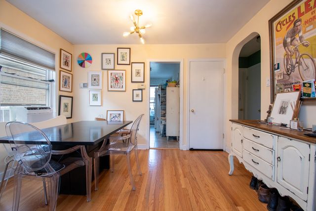 4538 W Wellington Avenue, Chicago, IL 60641
