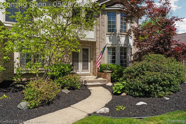 44962 Steeple Path, Novi, MI 48375