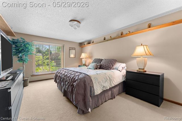 44962 Steeple Path, Novi, MI 48375
