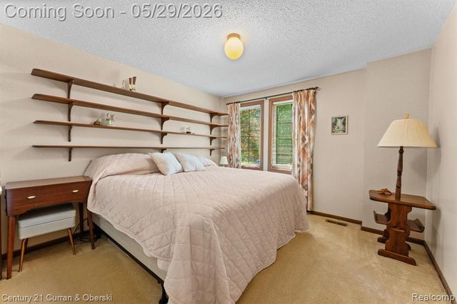 44962 Steeple Path, Novi, MI 48375