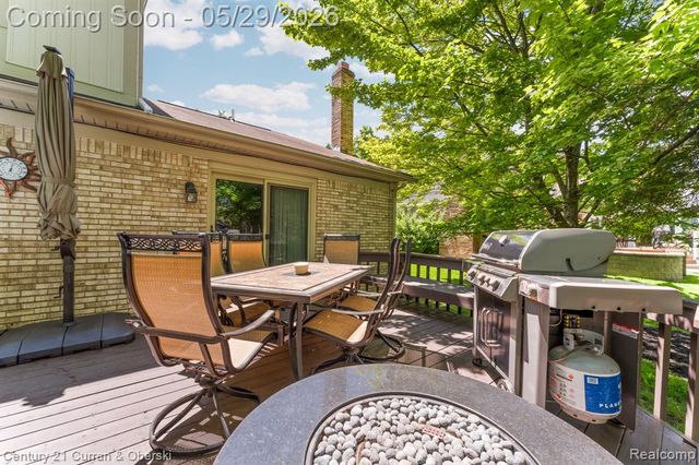 44962 Steeple Path, Novi, MI 48375