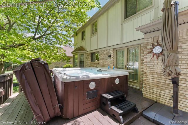 44962 Steeple Path, Novi, MI 48375