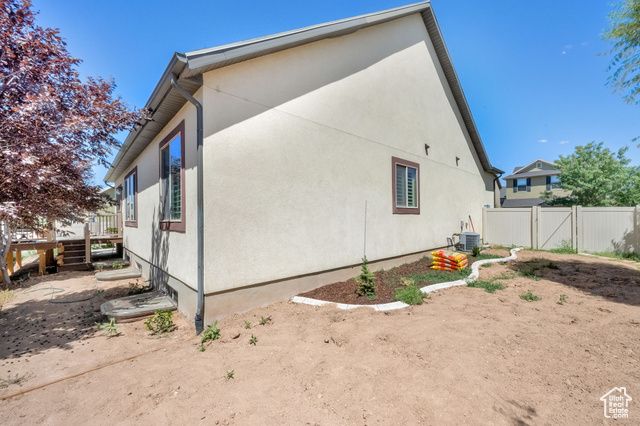 2469 S LAUREL ST, West Haven, UT 84401