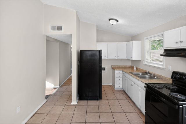 4638 APPLEVILLE ST, Memphis, TN 38109