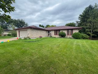 4680 Bedfordshire Drive, Loves Park, IL 61111