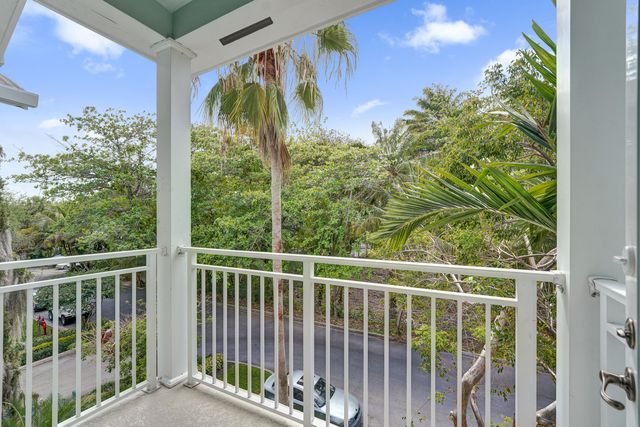 370 SW 14 Avenue, Fort Lauderdale, FL 33312