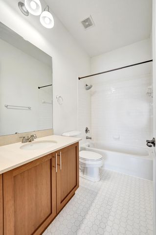 370 SW 14 Avenue, Fort Lauderdale, FL 33312