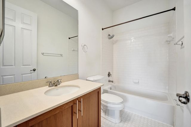 370 SW 14 Avenue, Fort Lauderdale, FL 33312