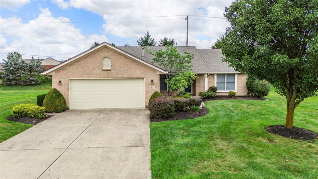 1823 Hambletonian Court, Miamisburg, OH 45342
