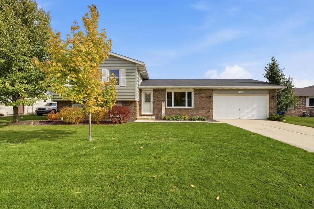 9745 Tyler Street, Crown Point, IN 46307