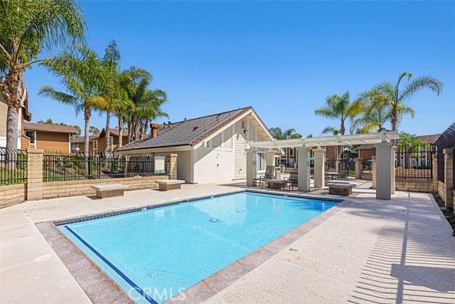 25885 Trabuco Road 203, Lake Forest (el Toro), CA 92630