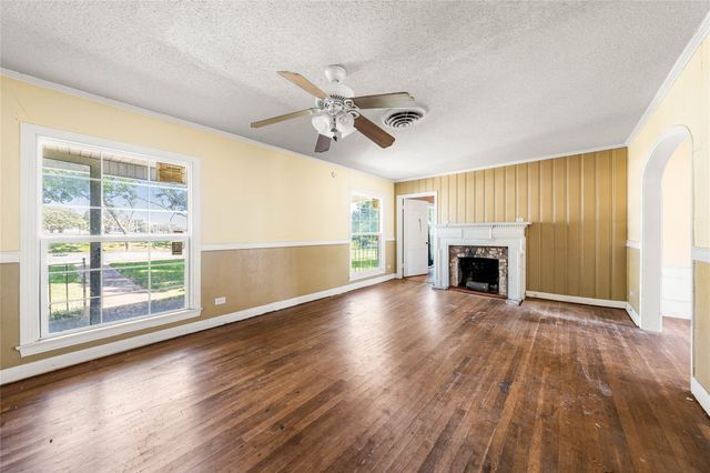 2928 Pine Avenue, Waco, TX 76708