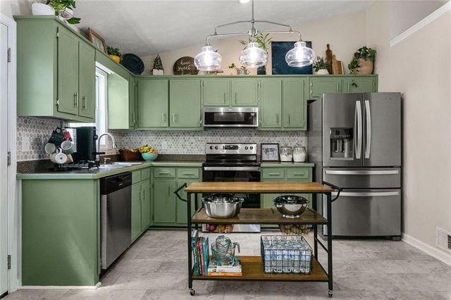 3705 Compton Woods Lane, Loganville, GA 30052