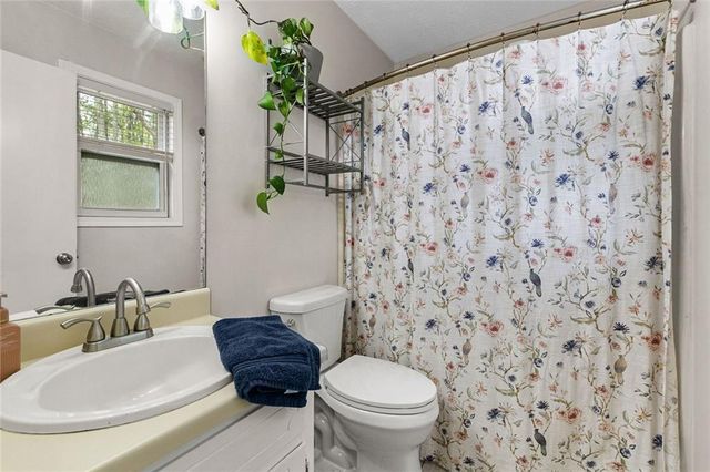 3705 Compton Woods Lane, Loganville, GA 30052