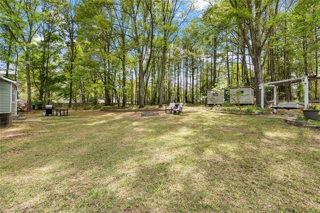 3705 Compton Woods Lane, Loganville, GA 30052