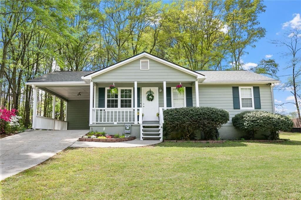 3705 Compton Woods Lane, Loganville, GA 30052