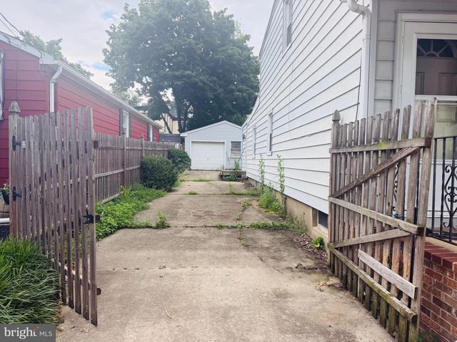 347 OLIVER ST, Bordentown, NJ 08505