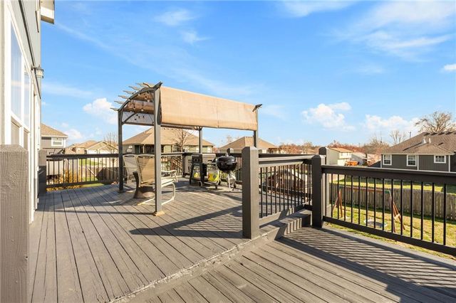 15409 Belmont Court, Basehor, KS 66007