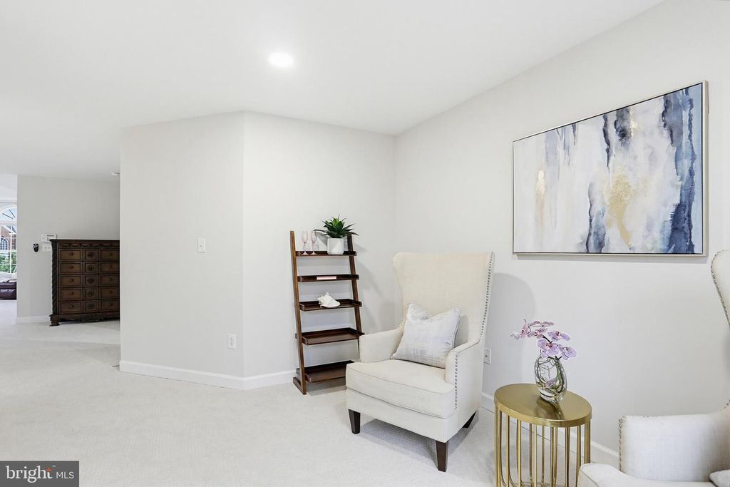 Image 24 of property listing at 16502 HARBOUR TOWN DR, Ashton, MD 20861
