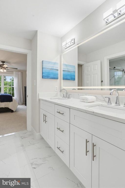 Image 40 of property listing at 16502 HARBOUR TOWN DR, Ashton, MD 20861