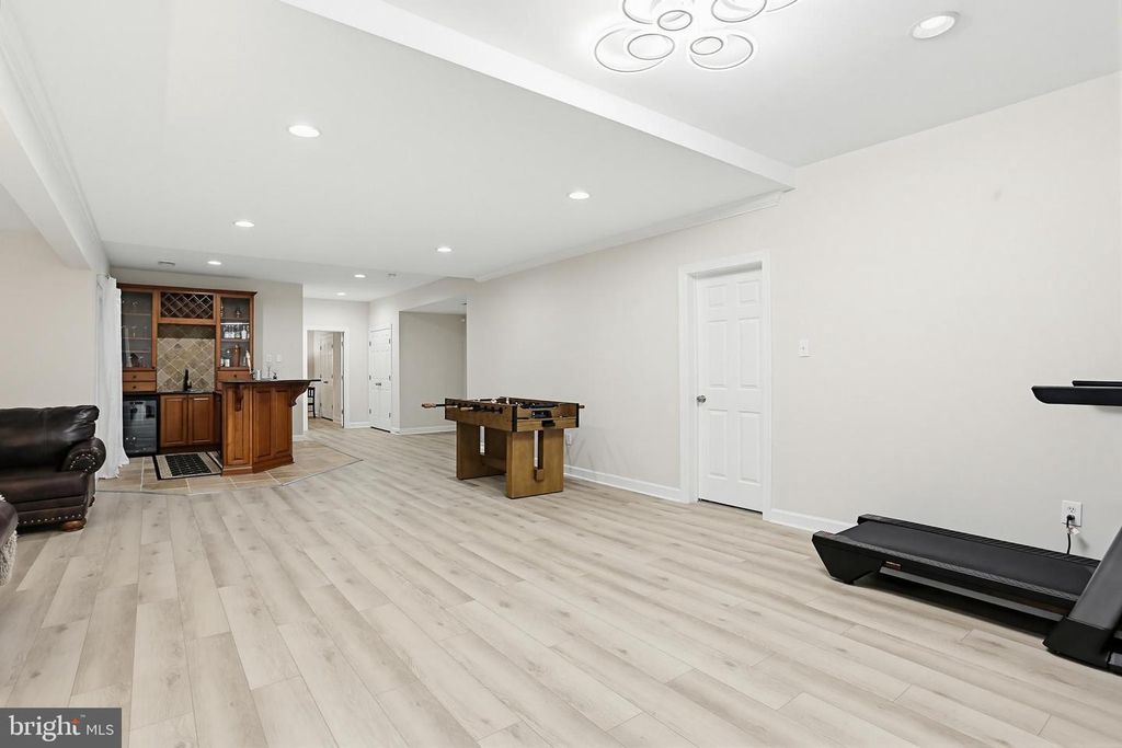 Image 50 of property listing at 16502 HARBOUR TOWN DR, Ashton, MD 20861