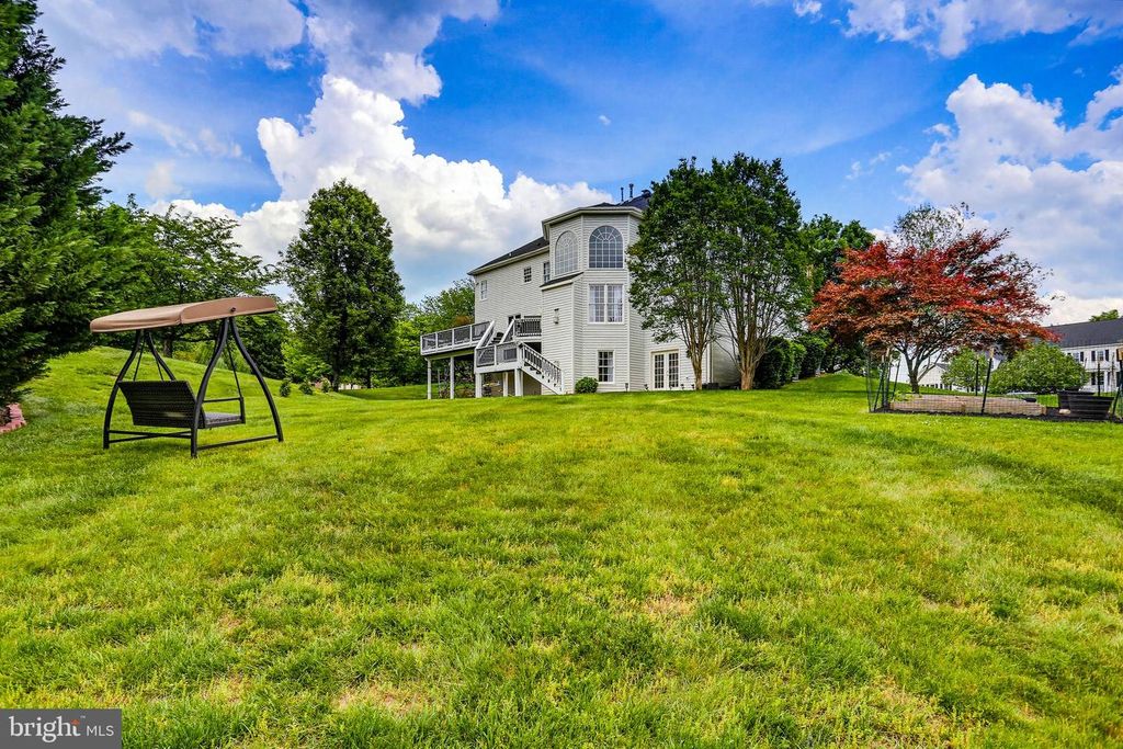 Image 64 of property listing at 16502 HARBOUR TOWN DR, Ashton, MD 20861