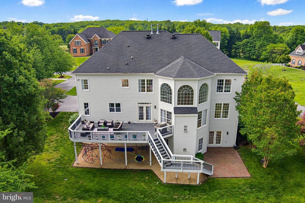 Image 66 of property listing at 16502 HARBOUR TOWN DR, Ashton, MD 20861