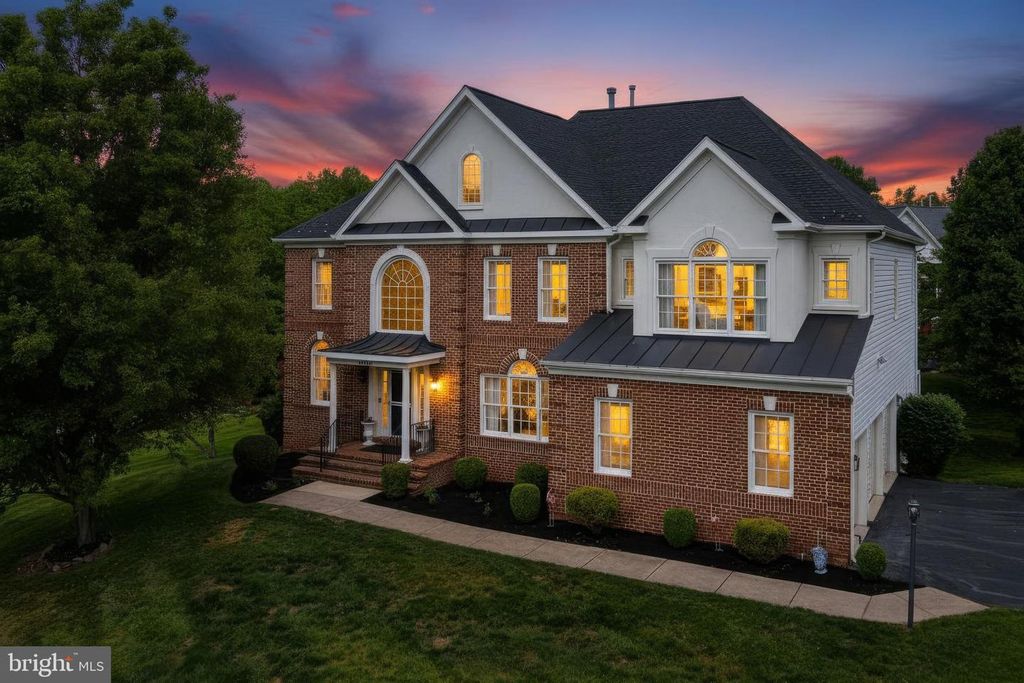 Image 68 of property listing at 16502 HARBOUR TOWN DR, Ashton, MD 20861